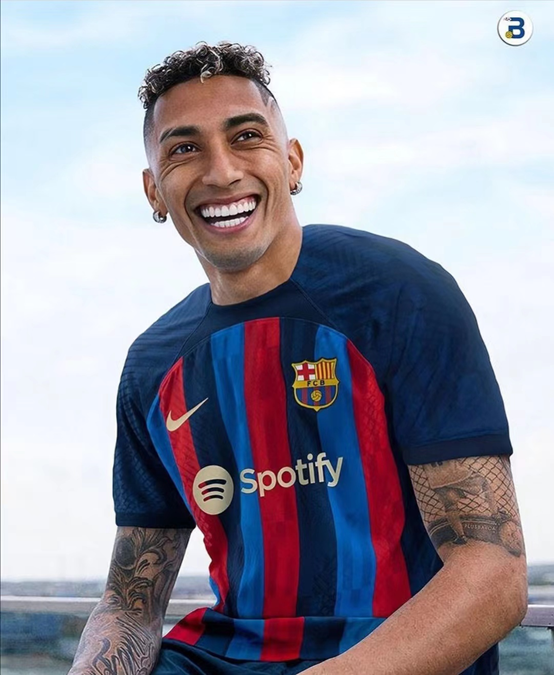 意大利杯赛程吃紧；巴塞罗那集结日再遭质疑；信心回归；球探报告显示潜力的简单介绍