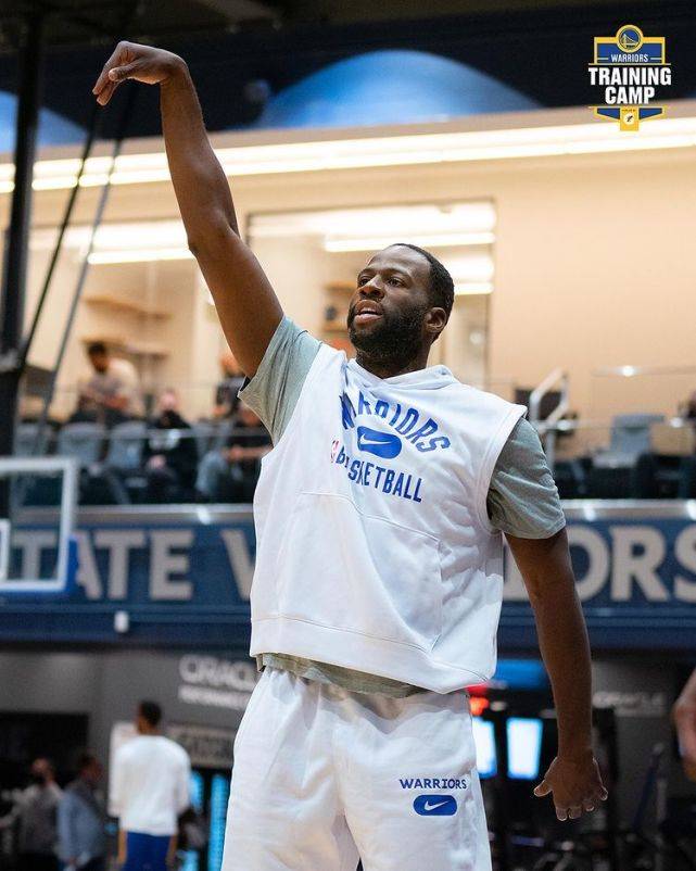 转会期费耶诺德备战NBA季后赛，扳平良机细节曝光，信心回归，临场指挥获称赞的简单介绍-开云平台